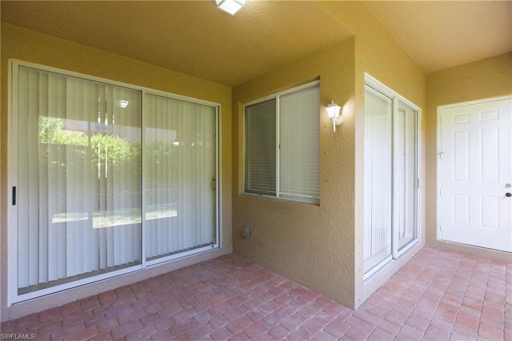 9656 Roundstone CIR, FORT MYERS FL 33967-4