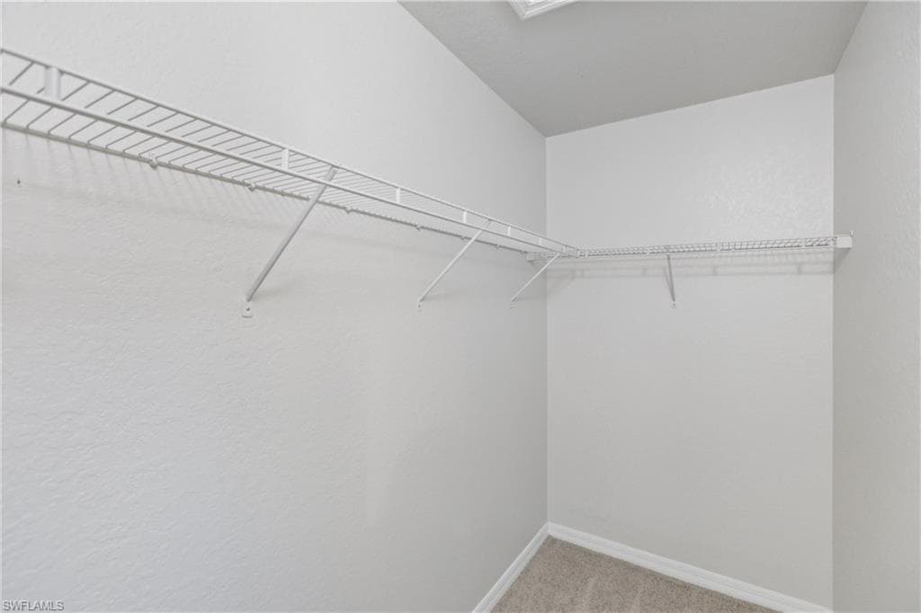 9656 Roundstone CIR, FORT MYERS FL 33967-31