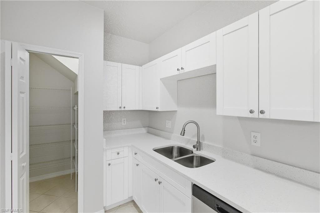 9656 Roundstone CIR, FORT MYERS FL 33967-14