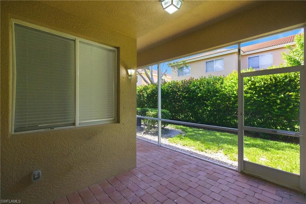 9656 Roundstone CIR, FORT MYERS FL 33967-37