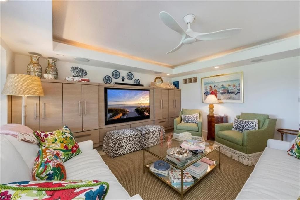 107 Clubhouse LN # 391, NAPLES FL 34105-1