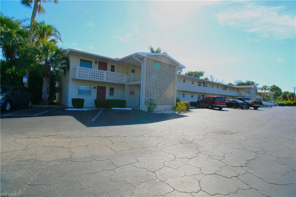 1008 Tropic TER, NORTH FORT MYERS FL 33903-35