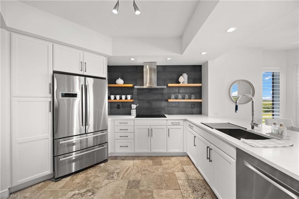 1060 Borghese LN # 701, NAPLES FL 34114-21