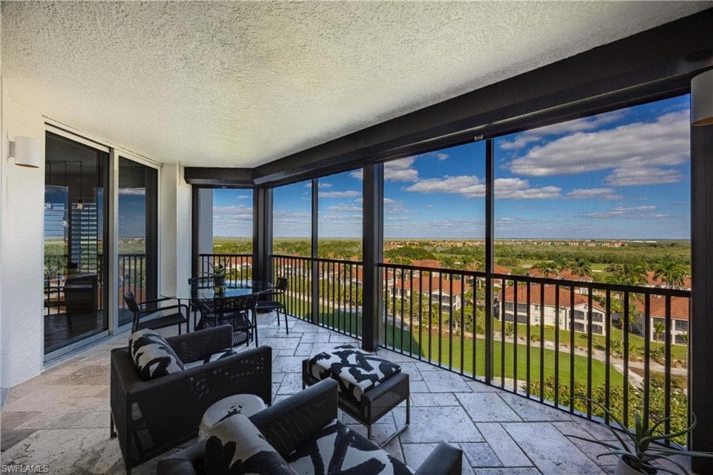 1060 Borghese LN # 701, NAPLES FL 34114-37