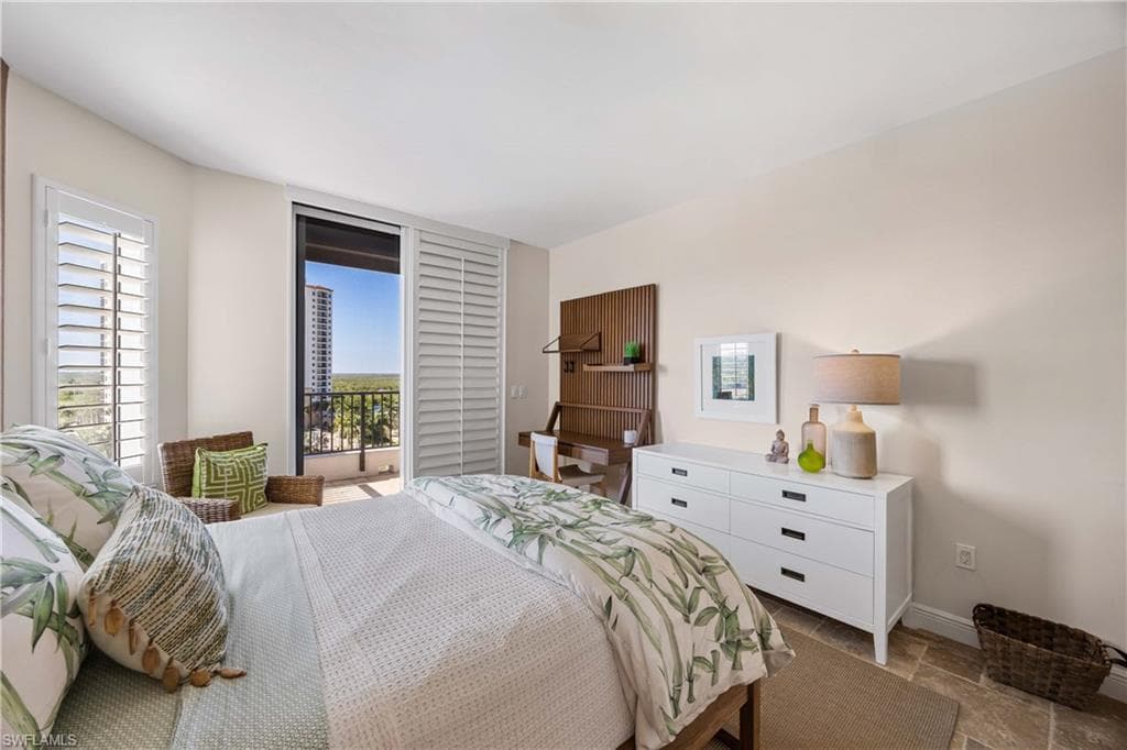 1060 Borghese LN # 701, NAPLES FL 34114-32