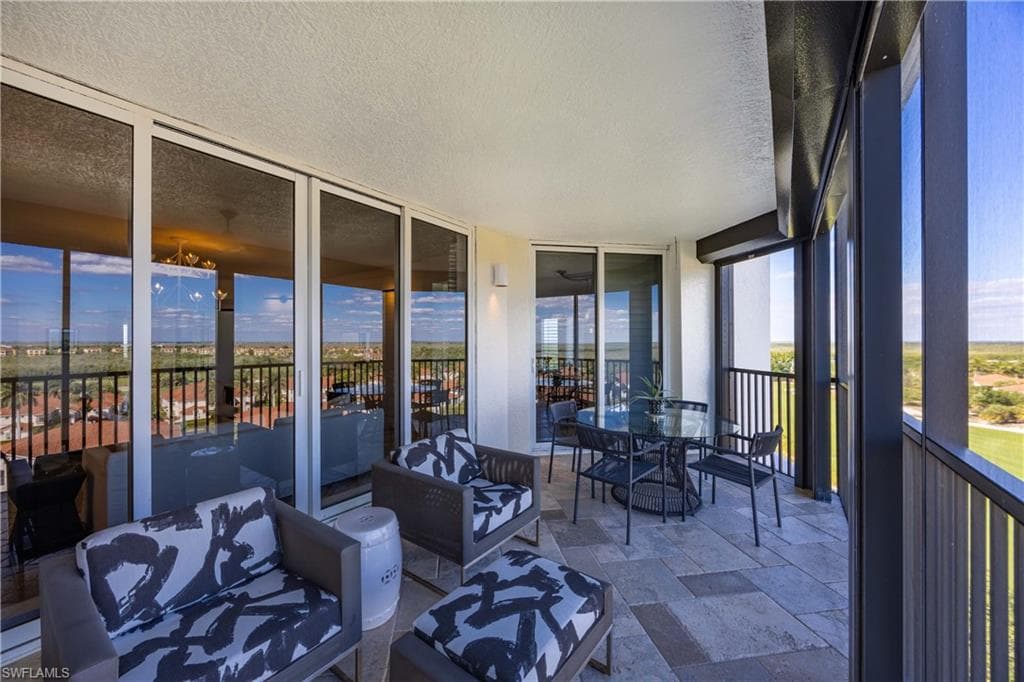 1060 Borghese LN # 701, NAPLES FL 34114-38