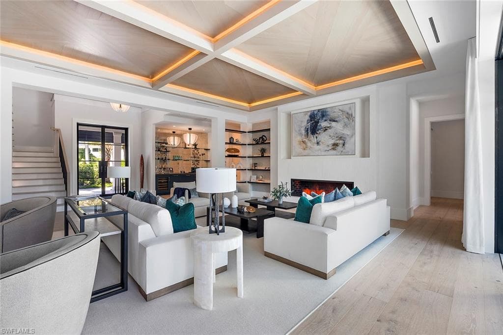 2231 Forrest LN, NAPLES FL 34102-45