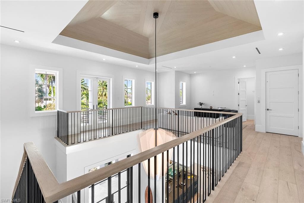 2231 Forrest LN, NAPLES FL 34102-31