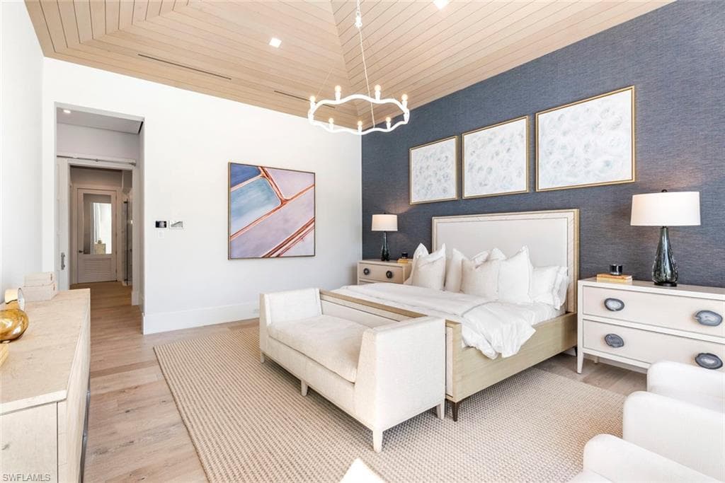 2231 Forrest LN, NAPLES FL 34102-19