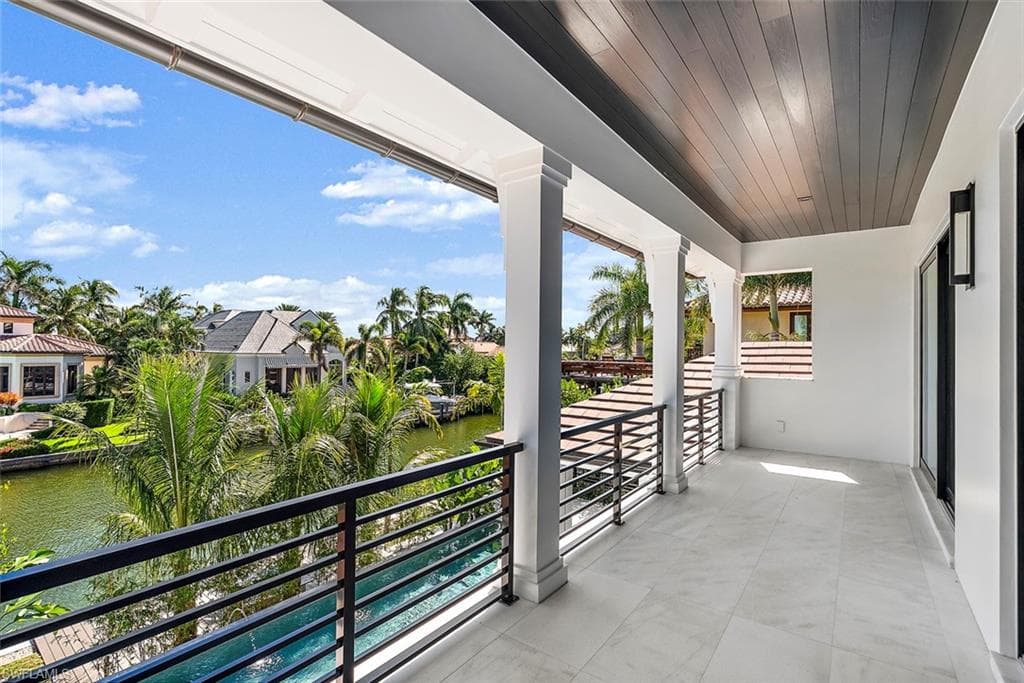 2231 Forrest LN, NAPLES FL 34102-38