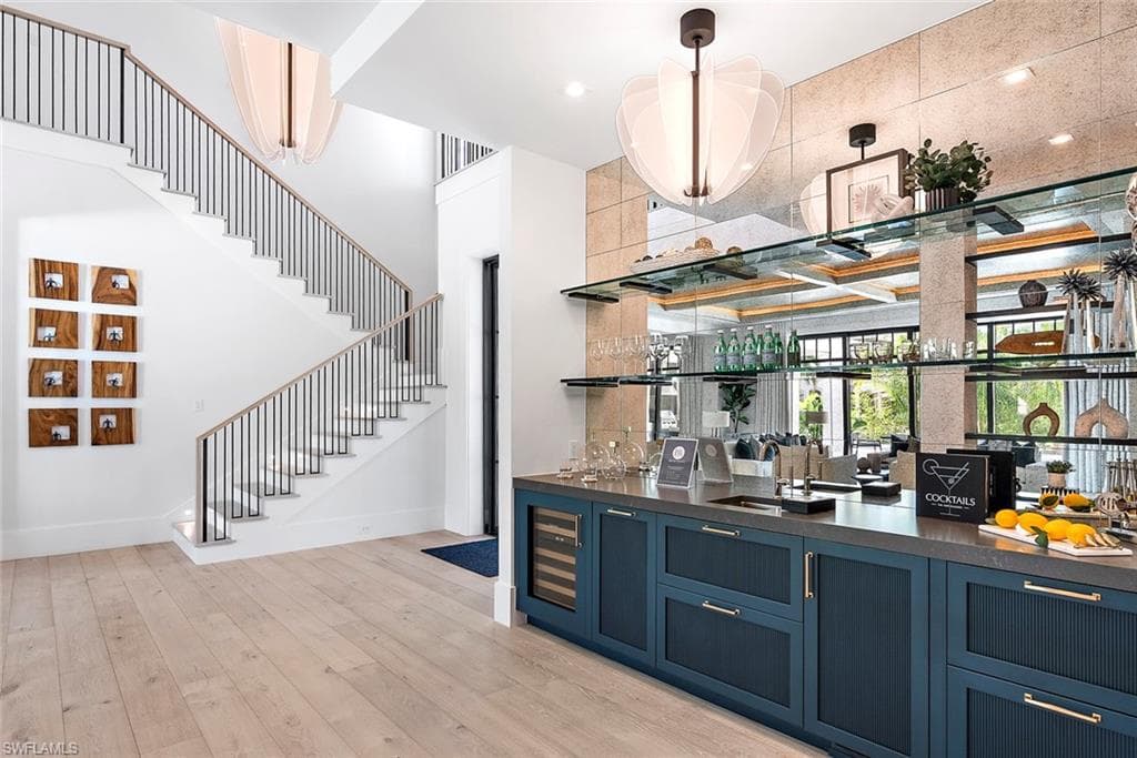 2231 Forrest LN, NAPLES FL 34102-24