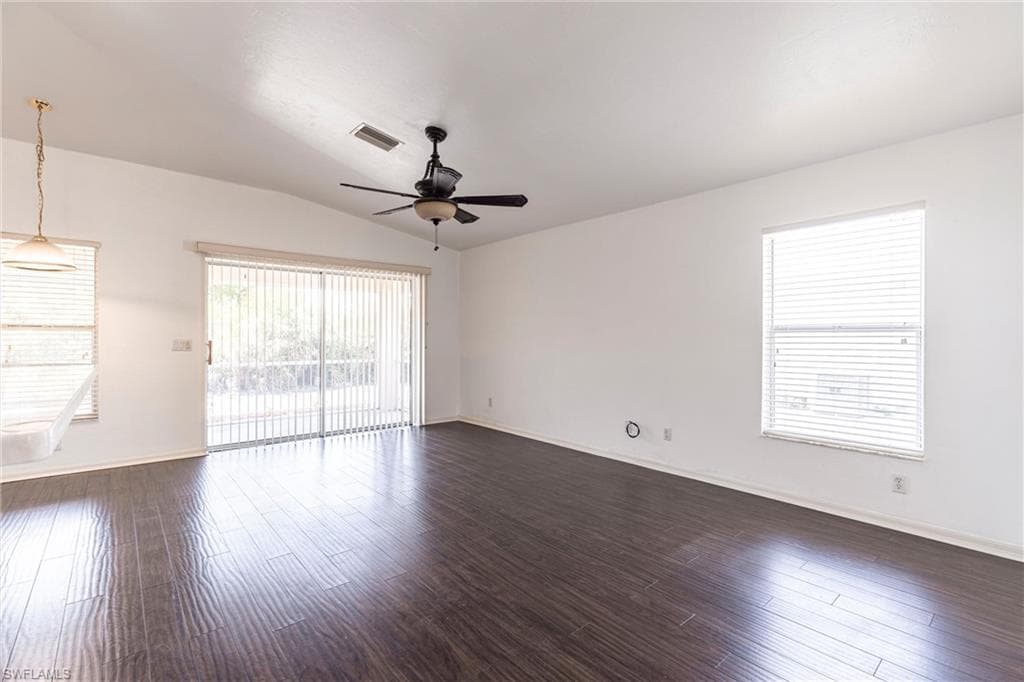 497 Bethany Village CIR, LEHIGH ACRES FL 33936-2