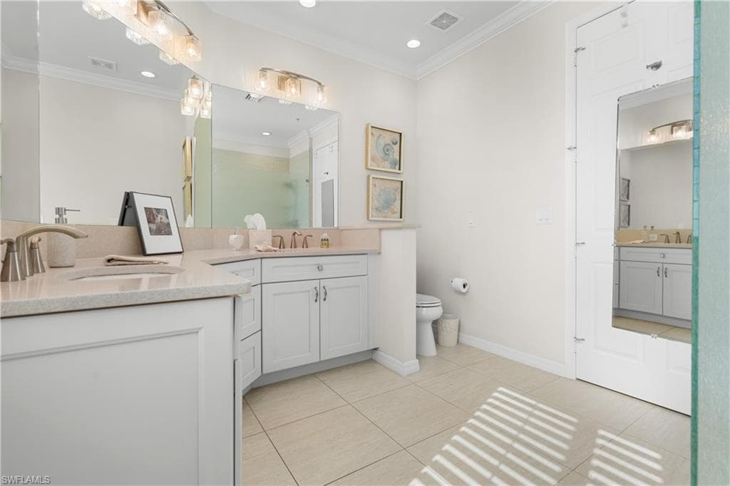 1540 Clermont DR # F403, NAPLES FL 34109-17