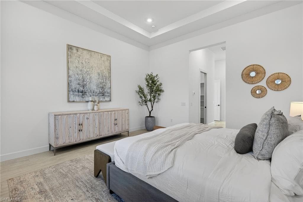 15428 Turin DR, NAPLES FL 34114-25