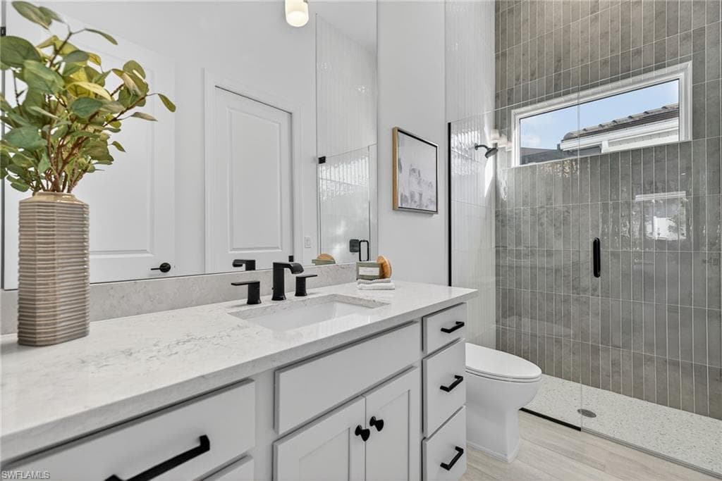 15428 Turin DR, NAPLES FL 34114-36