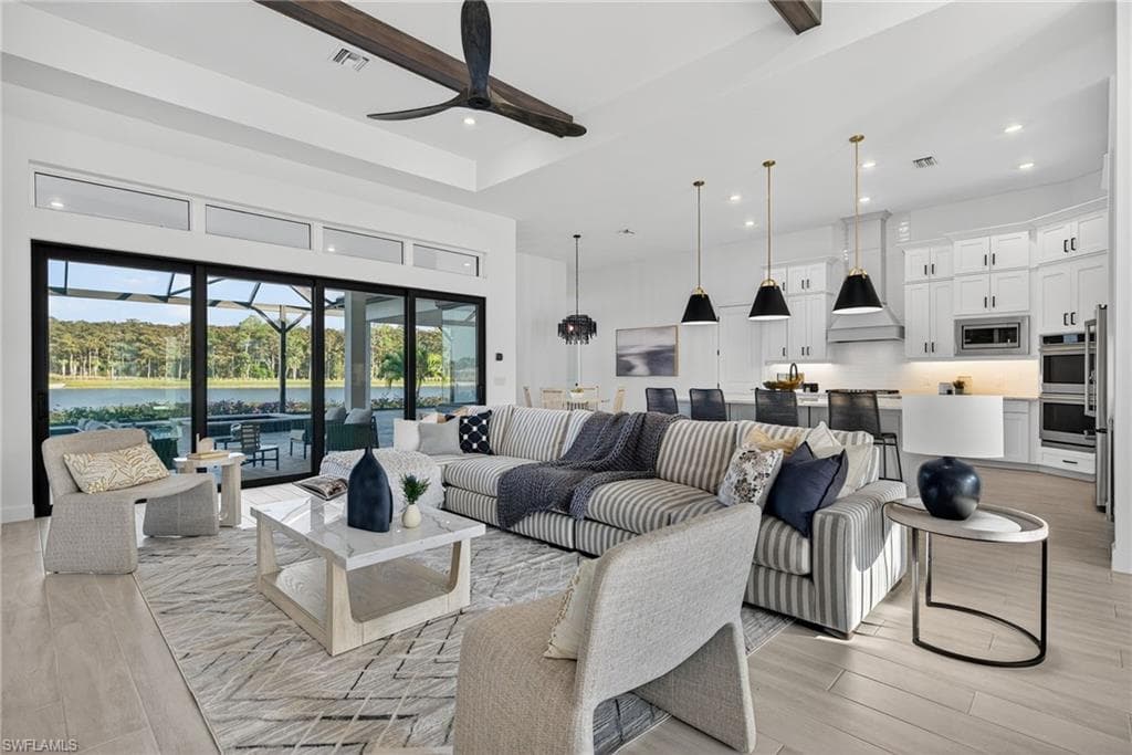 15428 Turin DR, NAPLES FL 34114-7