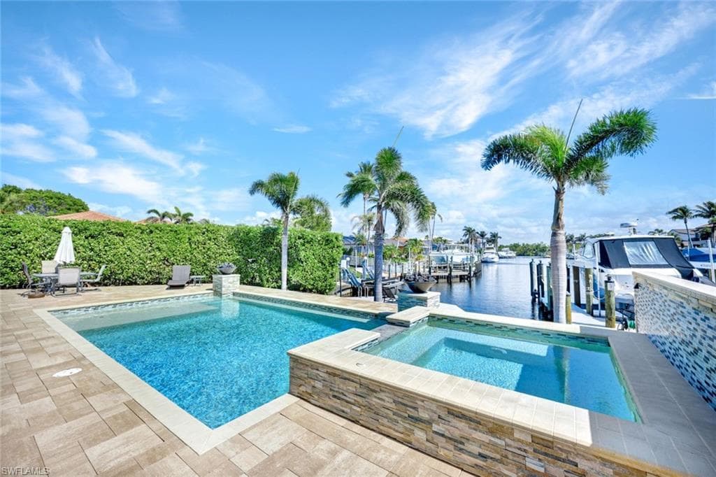 6448 Griffin BLVD, FORT MYERS FL 33908-35