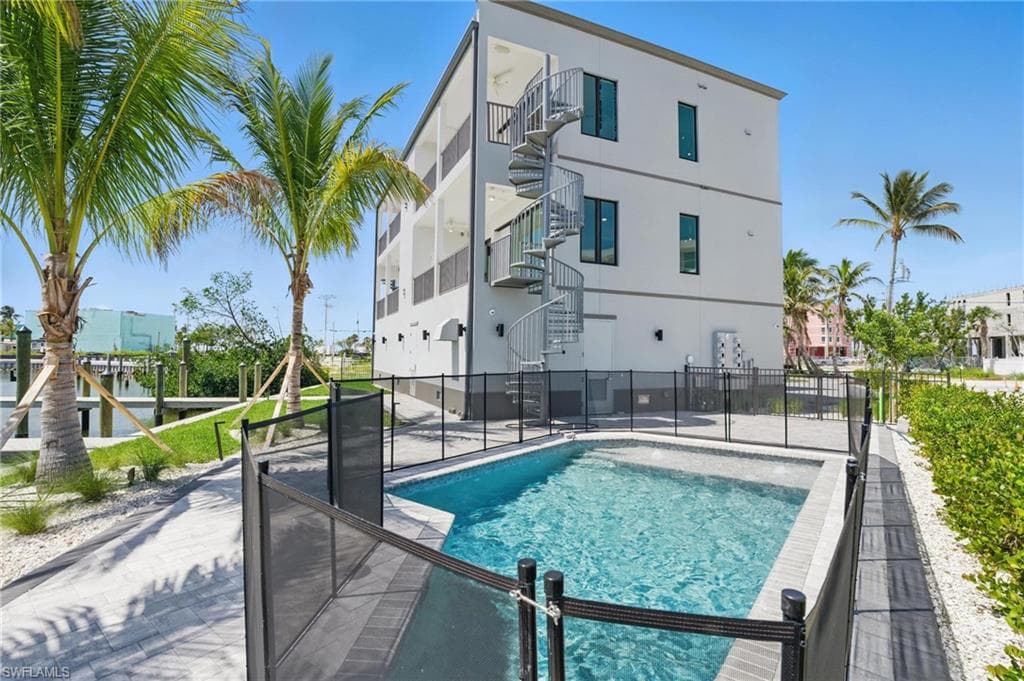 855 Lagoon ST # 4, FORT MYERS BEACH FL 33931-15