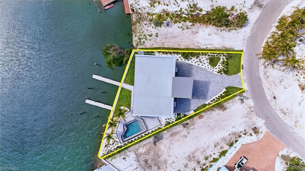 855 Lagoon ST # 4, FORT MYERS BEACH FL 33931-4