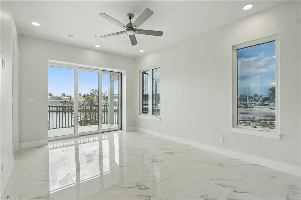 855 Lagoon ST # 4, FORT MYERS BEACH FL 33931-19