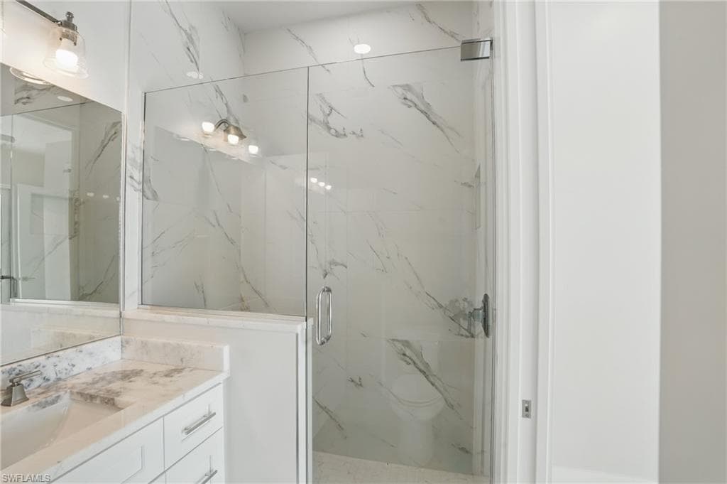 855 Lagoon ST # 4, FORT MYERS BEACH FL 33931-36