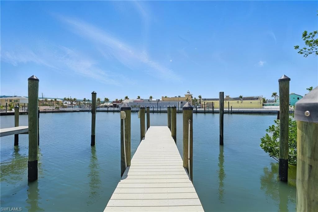 855 Lagoon ST # 4, FORT MYERS BEACH FL 33931-10
