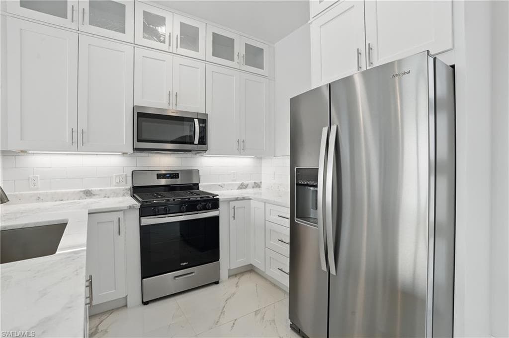 855 Lagoon ST # 4, FORT MYERS BEACH FL 33931-30