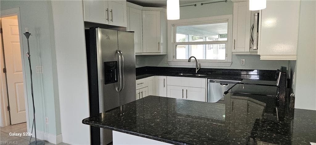 1626 Grace AVE, FORT MYERS FL 33901-7
