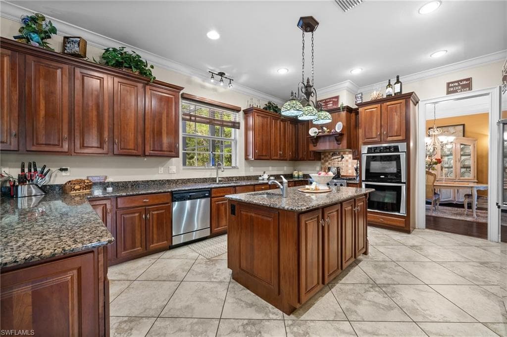 13350 Shetland LN, FORT MYERS FL 33912-17