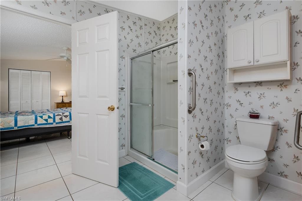 255 Riverwood RD, NAPLES FL 34114-21