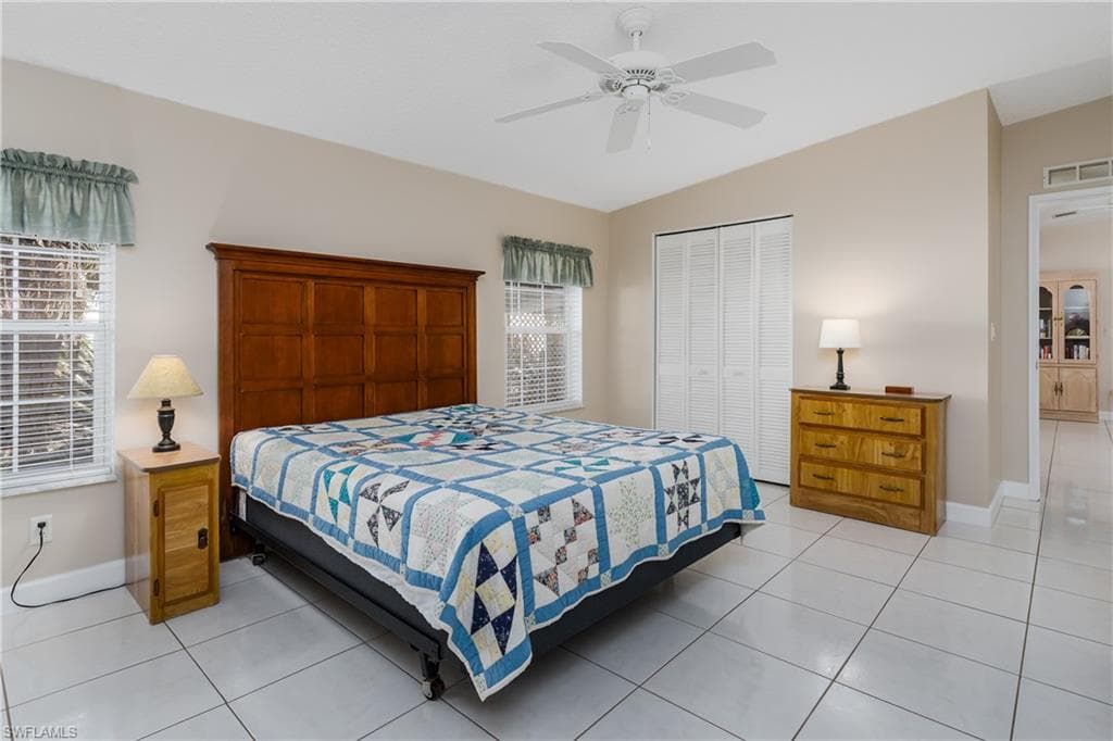 255 Riverwood RD, NAPLES FL 34114-19