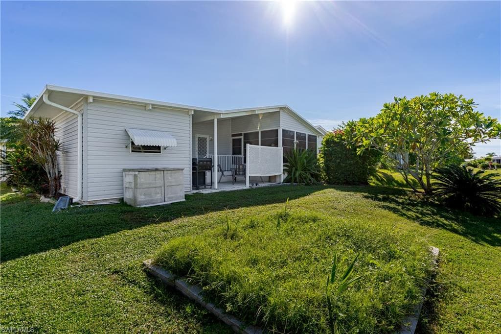 255 Riverwood RD, NAPLES FL 34114-30