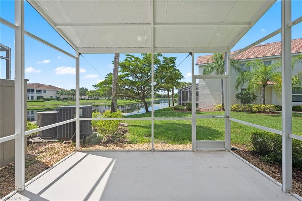 1084 Hampton CIR # 49, NAPLES FL 34105-15