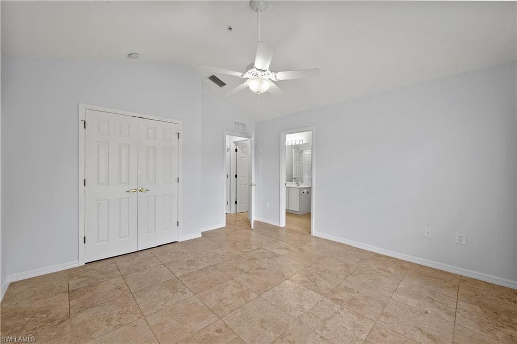 1084 Hampton CIR # 49, NAPLES FL 34105-29