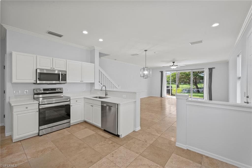 1084 Hampton CIR # 49, NAPLES FL 34105-9