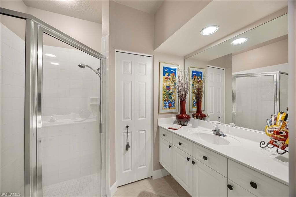 14607 Glen Eden DR, NAPLES FL 34110-26