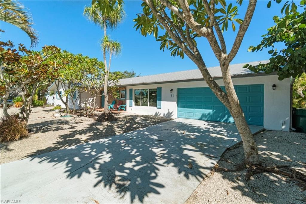 11 2nd ST, BONITA SPRINGS FL 34134-32