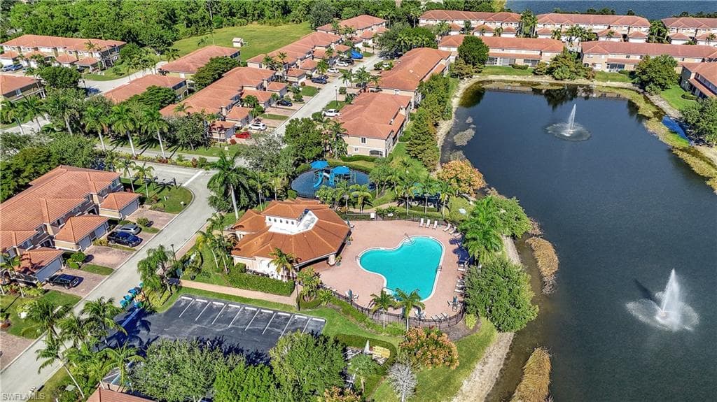 9762 Roundstone CIR, FORT MYERS FL 33967-36