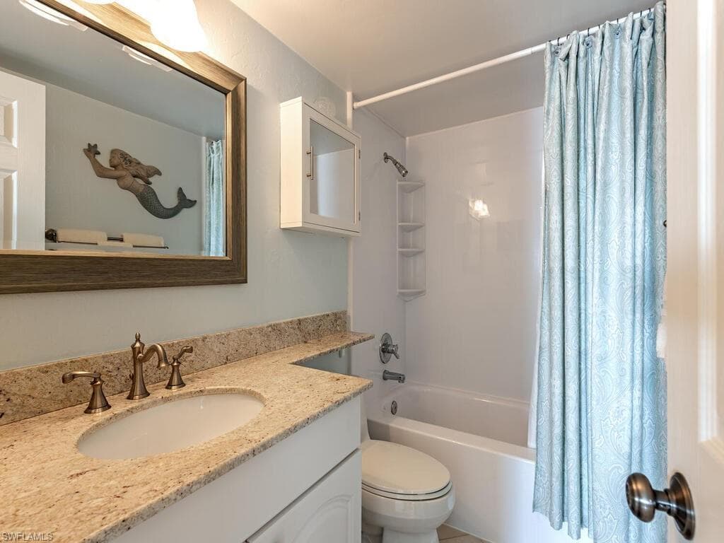 555 Park Shore DR B411-10
