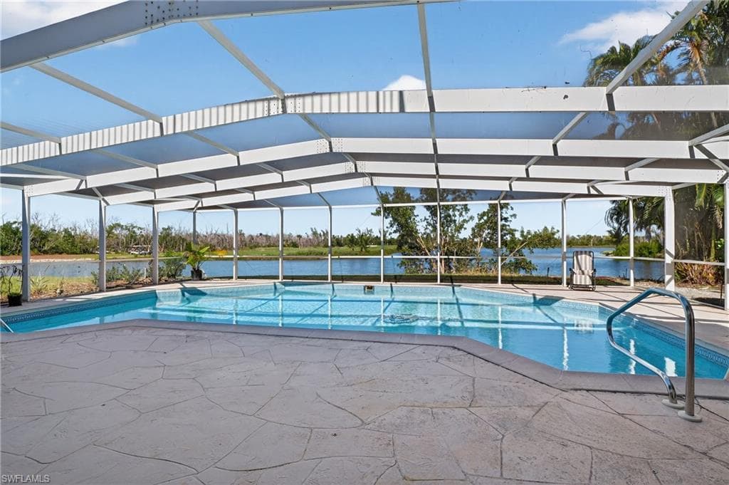 1433 Sanderling CIR, SANIBEL FL 33957-9