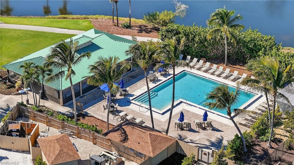 1433 Sanderling CIR, SANIBEL FL 33957-49