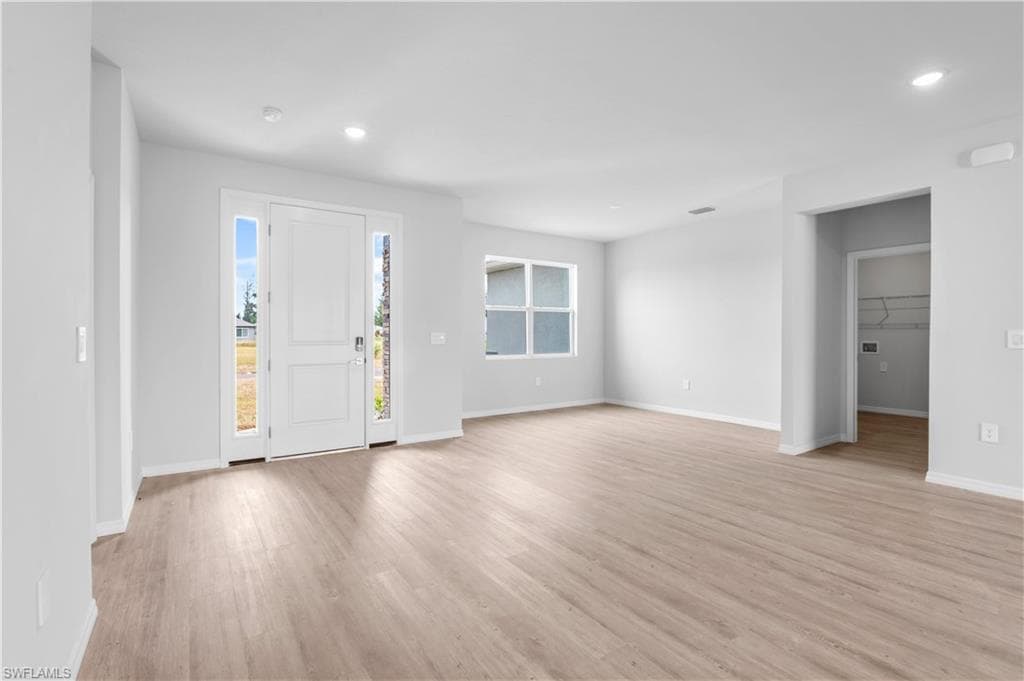 1150 NW 27th PL, CAPE CORAL FL 33993-3