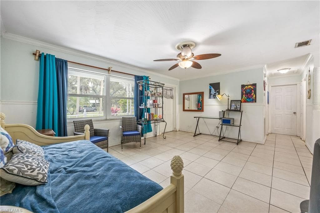 225 Avacado CT, FORT MYERS FL 33905-8