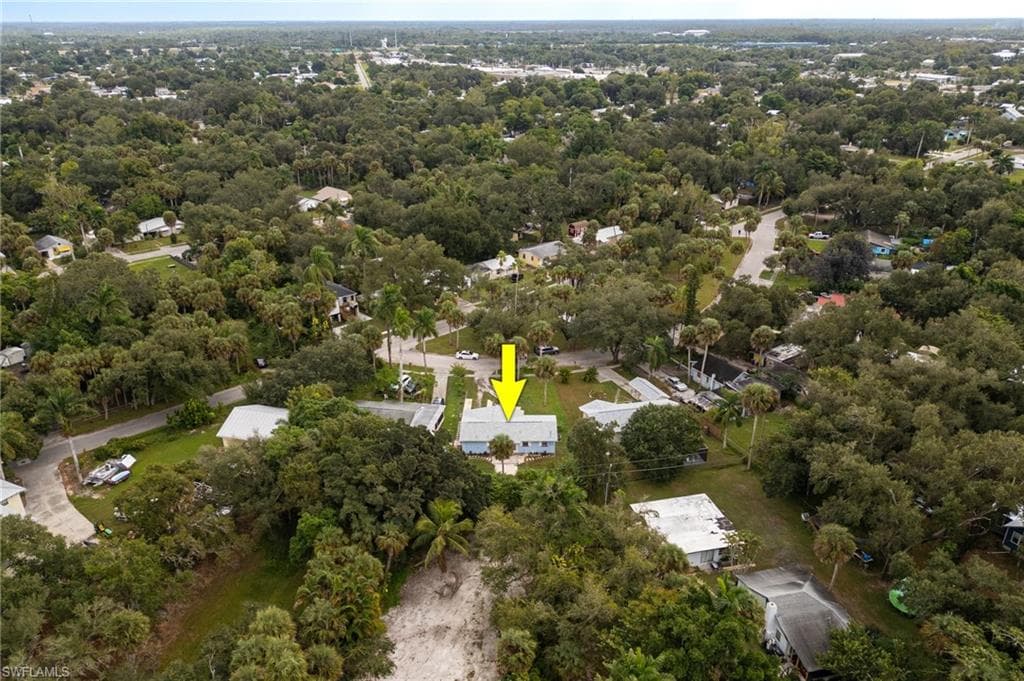 225 Avacado CT, FORT MYERS FL 33905-33