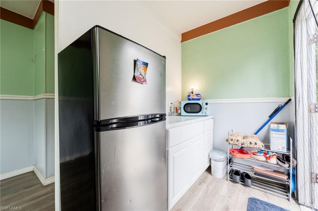 225 Avacado CT, FORT MYERS FL 33905-20