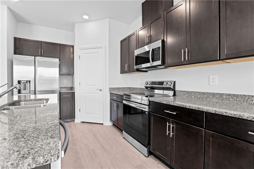 4010 NE 19th PL, CAPE CORAL FL 33909-7