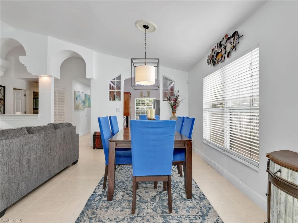 164 Sabal Lake DR, NAPLES FL 34104-11