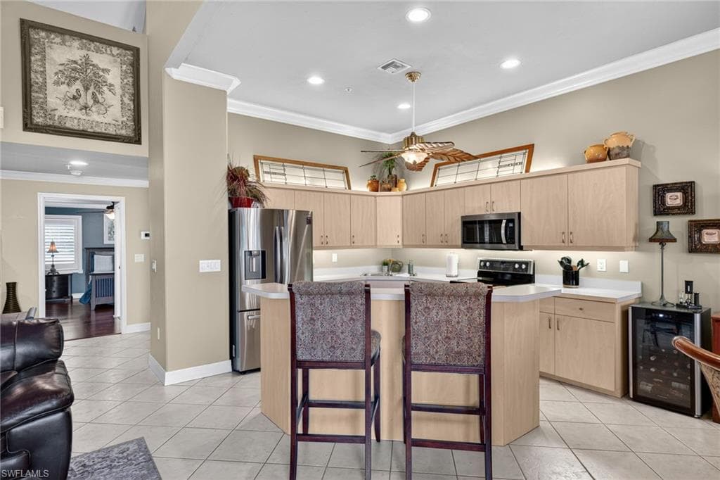 821 James ST, FORT MYERS FL 33916-8