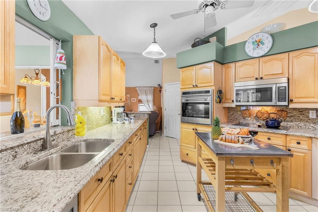 8549 S Lake CIR-12