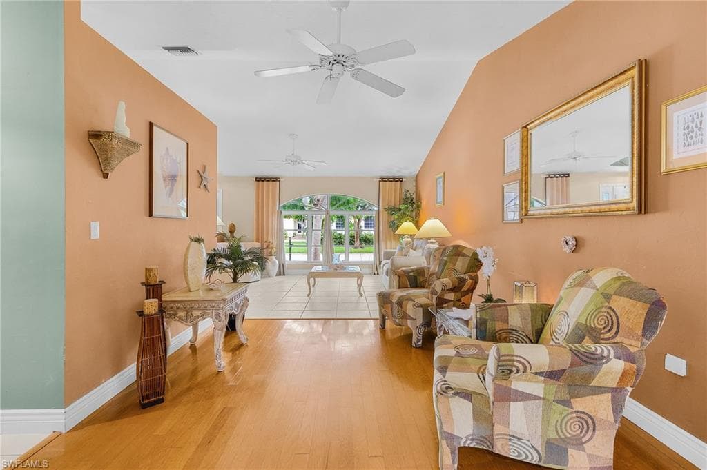 8549 S Lake CIR-8